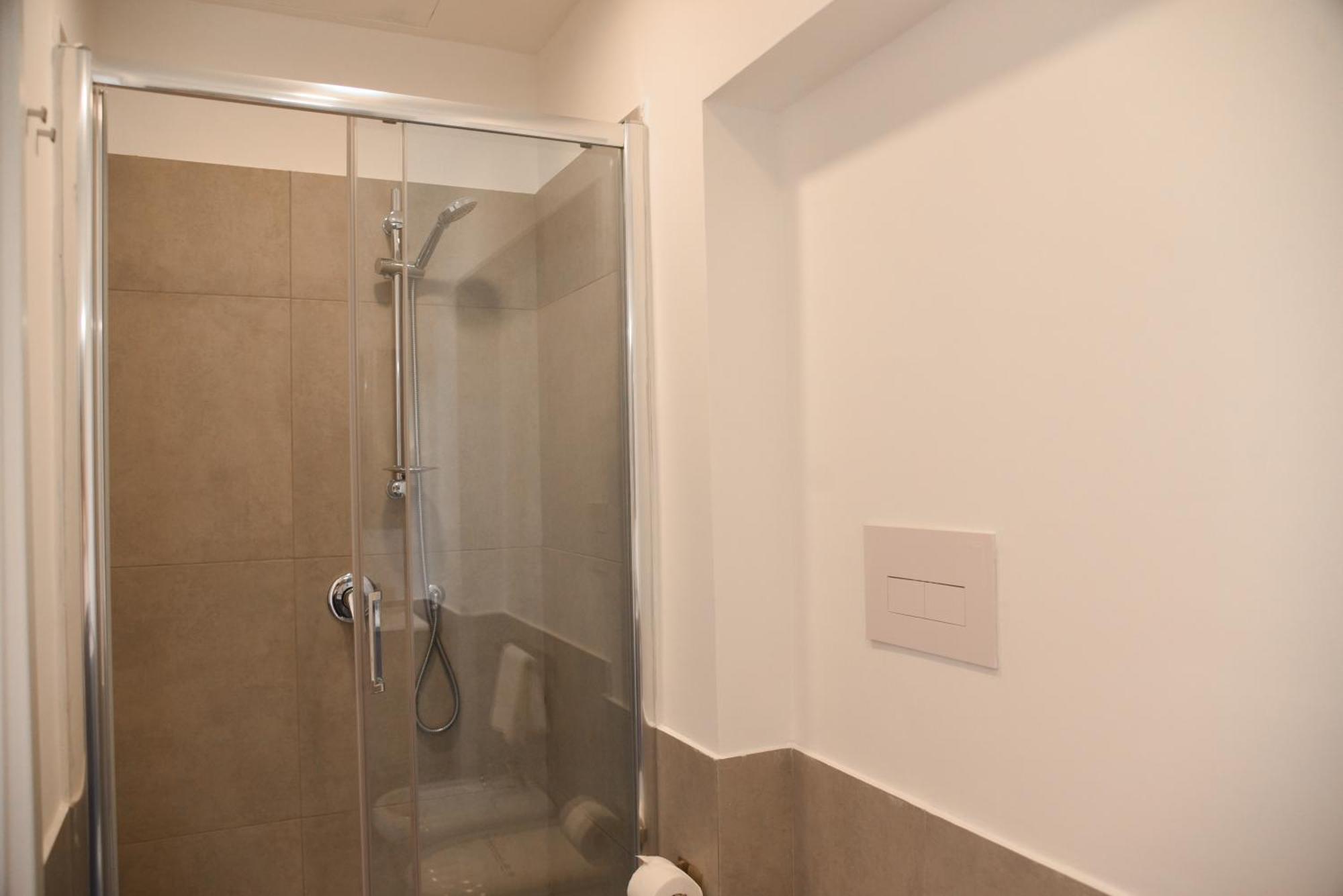Downtown Umberto 74 Appartement Napels Buitenkant foto