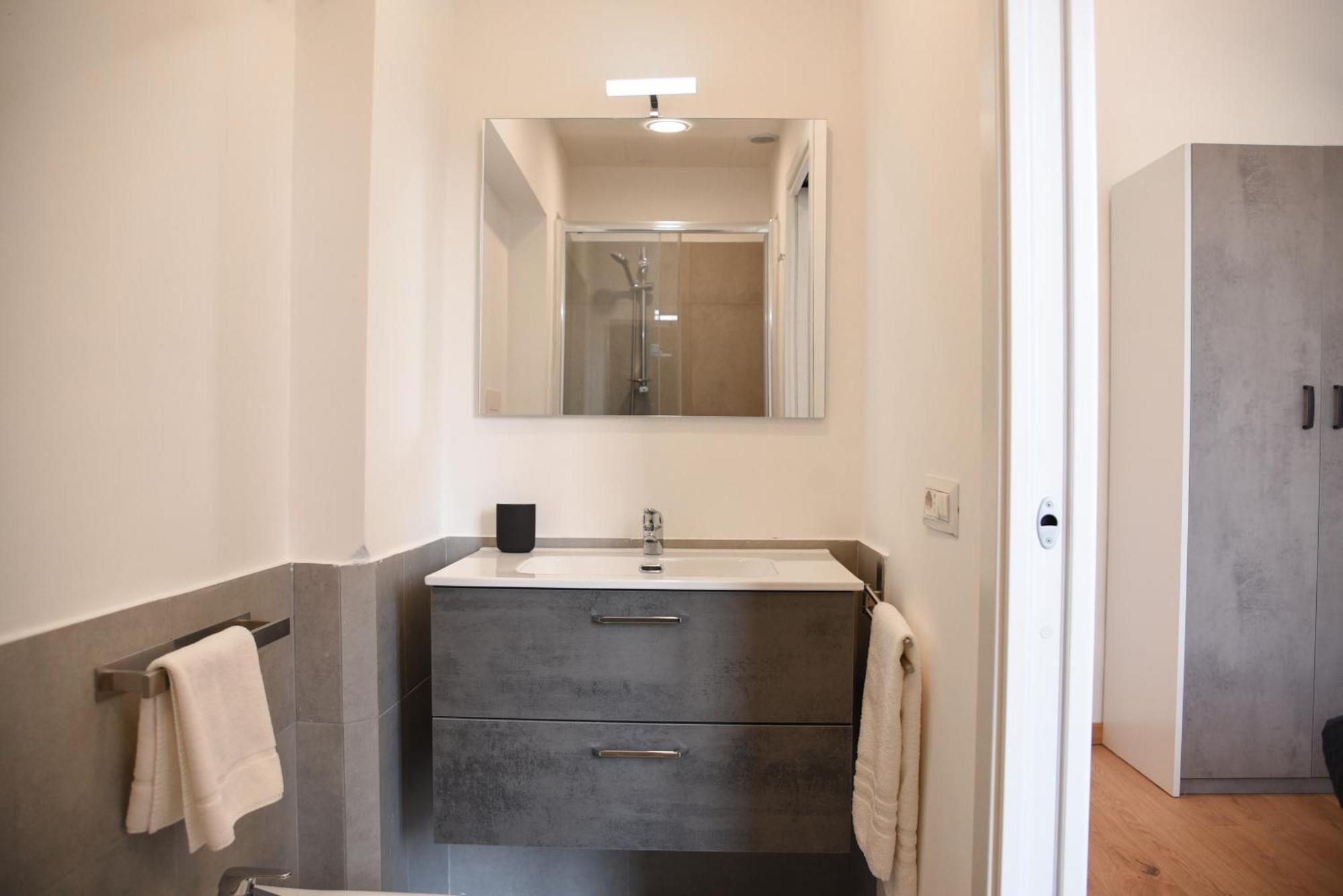 Downtown Umberto 74 Appartement Napels Buitenkant foto