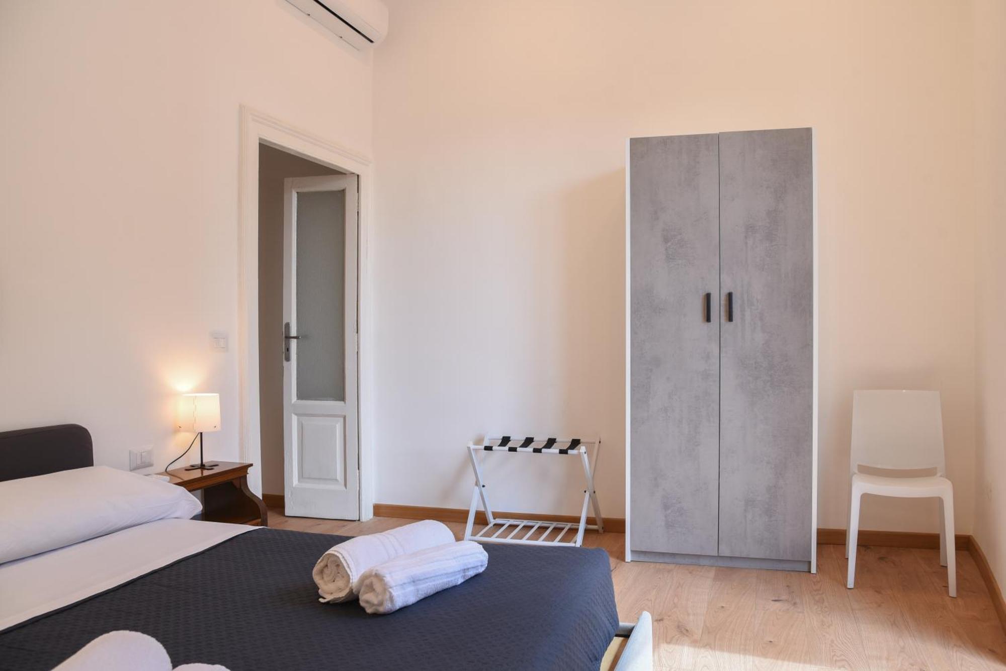 Downtown Umberto 74 Appartement Napels Buitenkant foto